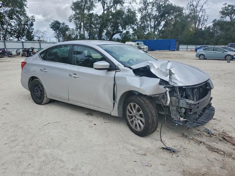 Photo 4 from auction – 2019 NISSAN SENTRA S with VIN 3N1AB7AP0KL604577