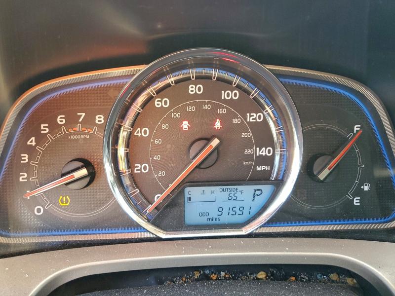 Photo 9 from auction – 2015 TOYOTA RAV4 LIMIT with VIN JTMYFREV6FD056312