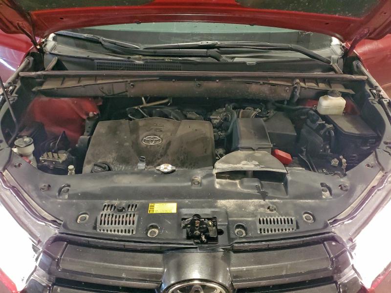 Photo 12 from auction – 2018 TOYOTA HIGHLANDER with VIN 5TDJZRFH0JS820377