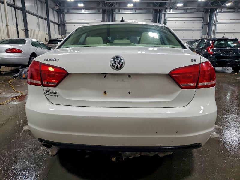 Photo 6 from auction – 2012 VOLKSWAGEN PASSAT SE with VIN 1VWBP7A38CC014671