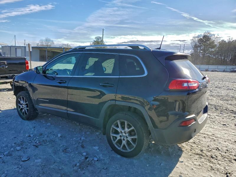 Photo 2 from auction – 2018 JEEP CHEROKEE L with VIN 1C4PJLCB6JD531692