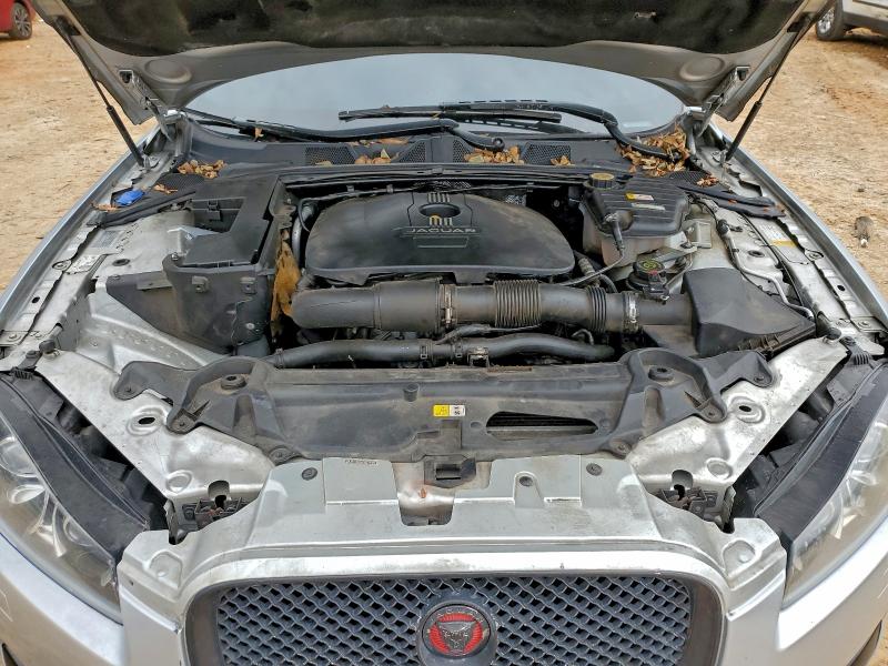 Photo 11 from auction – 2014 JAGUAR XF with VIN SAJWA0ES8EPU15889