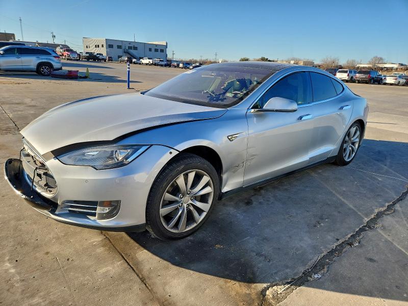 TESLA MODEL S 2013 with VIN 5YJSA1CP4DFP26200 - Photo from auction