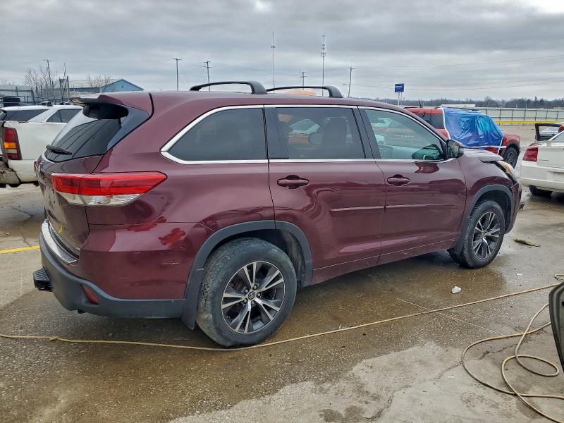 Photo 3 from auction – 2018 TOYOTA HIGHLANDER with VIN 5TDBZRFH6JS899607