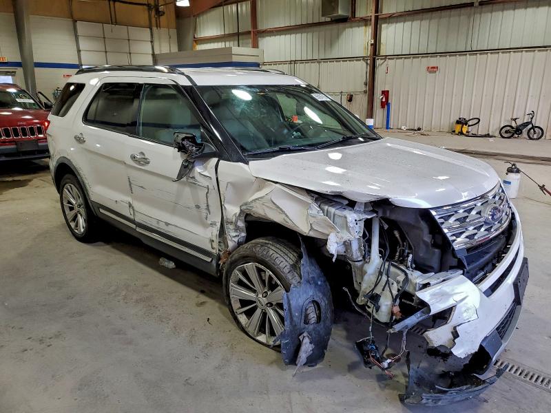 Photo 4 from auction – 2019 FORD EXPLORER L with VIN 1FM5K8F83KGA69685
