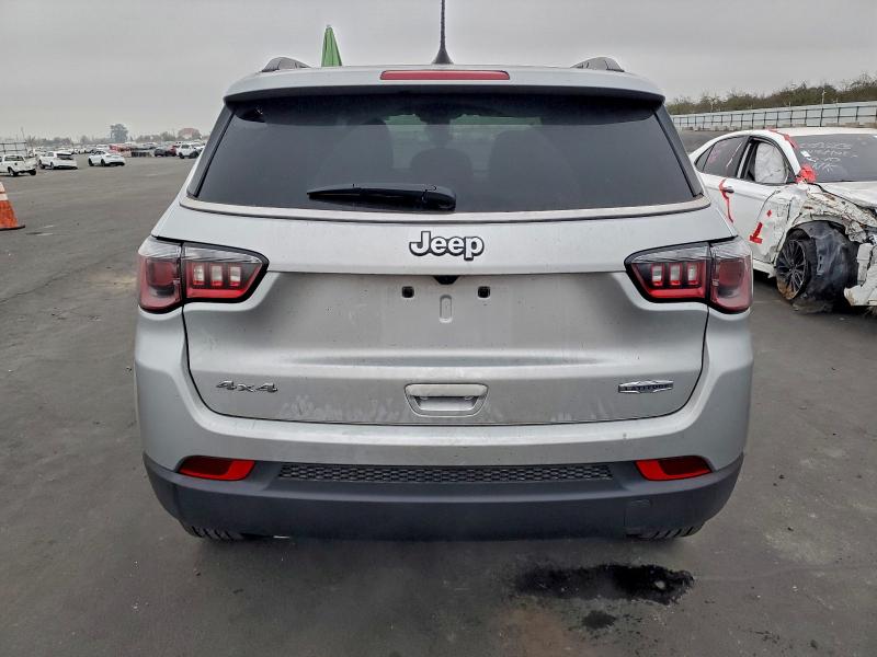 Photo 6 from auction – 2025 JEEP COMPASS LA with VIN 3C4NJDBN1ST597409