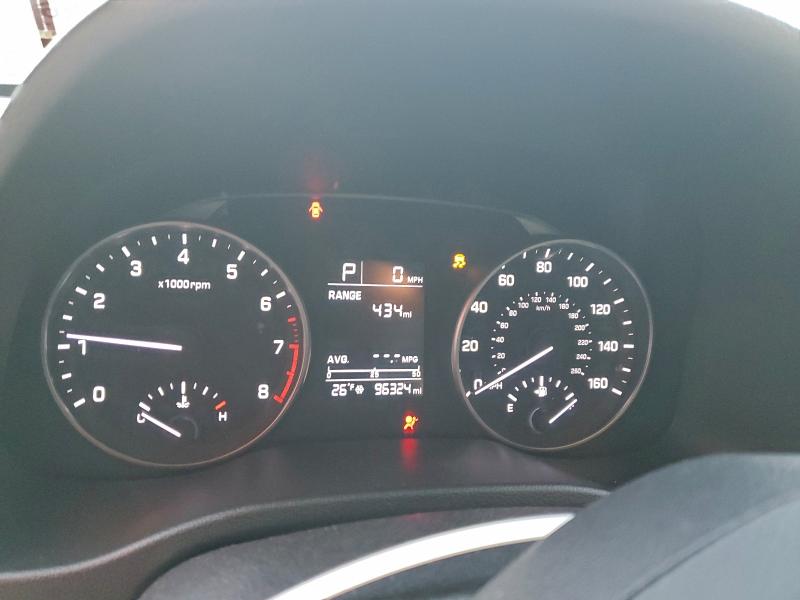 Photo 9 from auction – 2017 HYUNDAI ELANTRA with VIN 5NPD74LF7HH068976