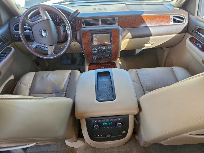 Photo 8 from auction – 2009 CHEVROLET SUBURBAN C with VIN 1GNFC36J89R296338