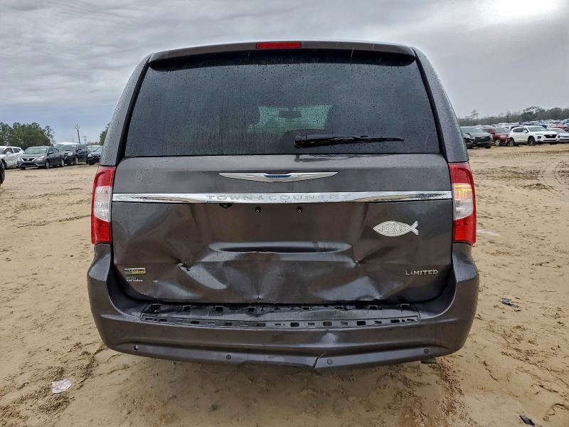 Photo 6 from auction – 2015 CHRYSLER TOWN & COU with VIN 2C4RC1GG7FR710762
