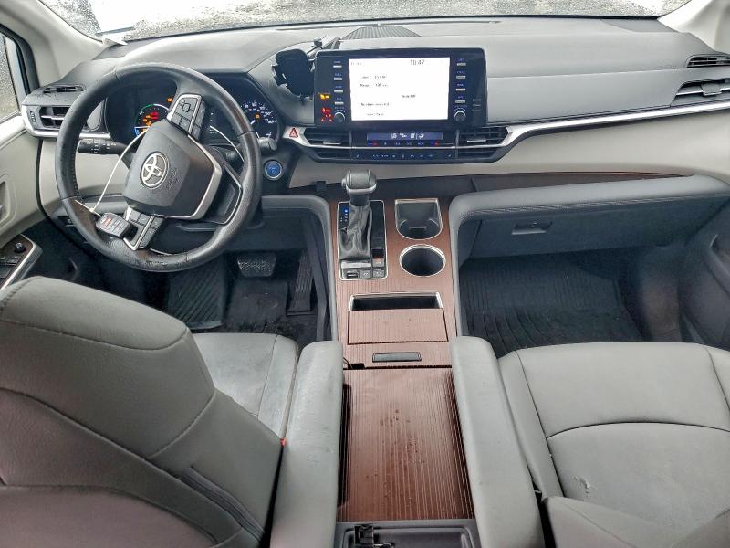 Photo 8 from auction – 2023 TOYOTA SIENNA with VIN 5TDYRKEC8PS172453