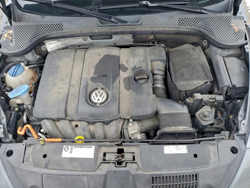 Photo 11 from auction – 2014 VOLKSWAGEN BEETLE with VIN 3VWFP7AT1EM630716