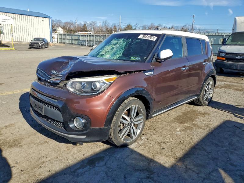KIA SOUL + 2017 with VIN KNDJP3A59H7467884 - Photo from auction