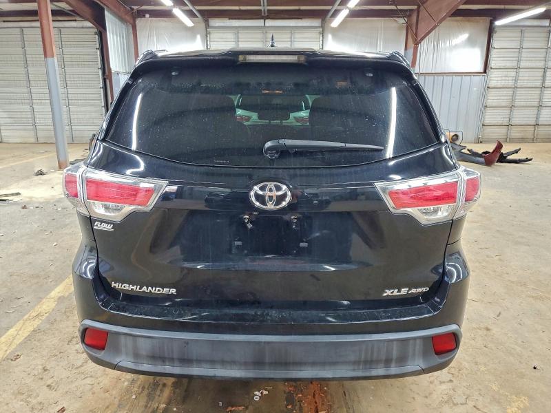 Photo 6 from auction – 2016 TOYOTA HIGHLANDER with VIN 5TDJKRFH9GS264275