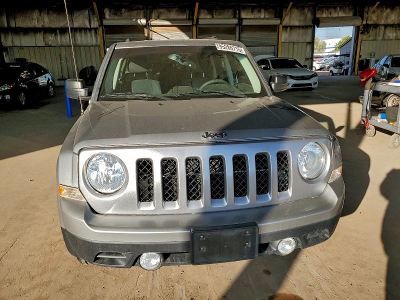 Photo 5 from auction – 2017 JEEP PATRIOT SP with VIN 1C4NJPBB1HD158362