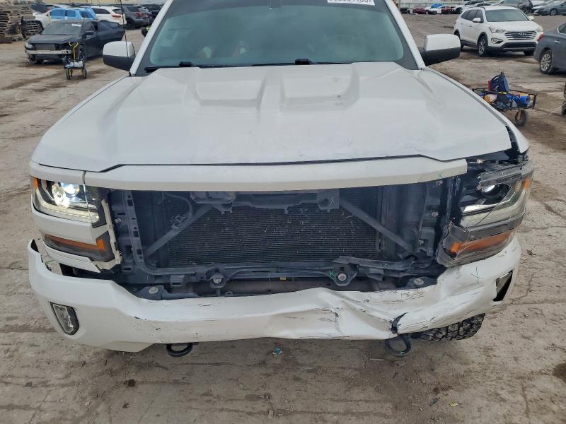 Photo 11 from auction – 2016 CHEVROLET SILVERADO with VIN 3GCUKREC2GG289830