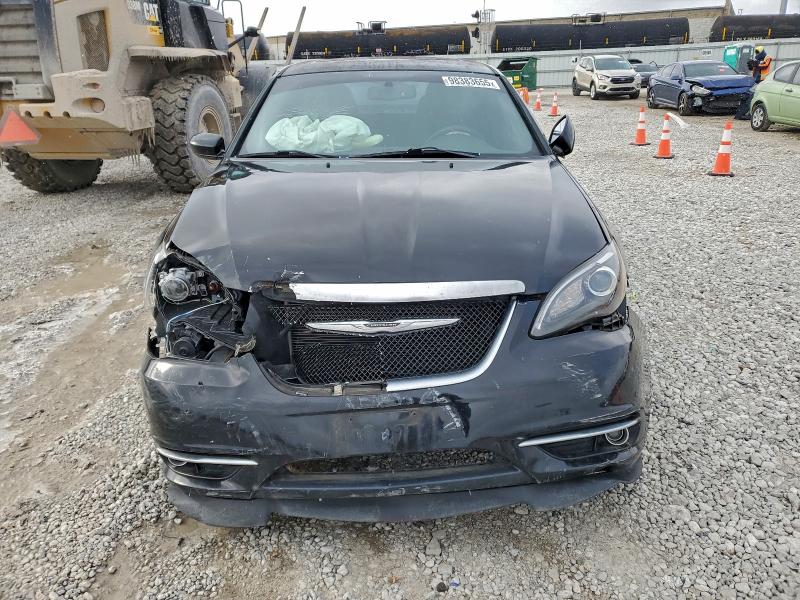 Photo 5 from auction – 2014 CHRYSLER 200 LIMITE with VIN 1C3CCBCGXEN183625