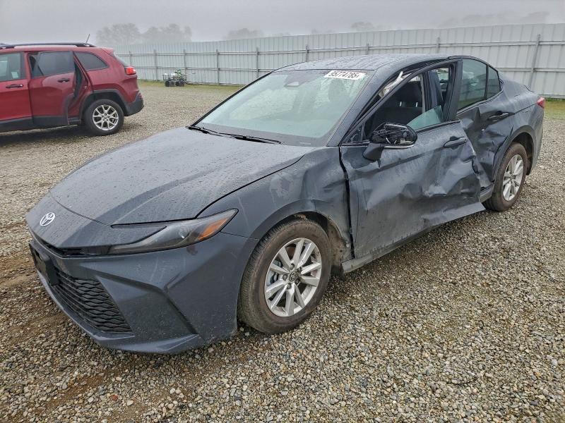 TOYOTA CAMRY XSE 2025 with VIN 4T1DAACK5SU637247 - Photo from auction