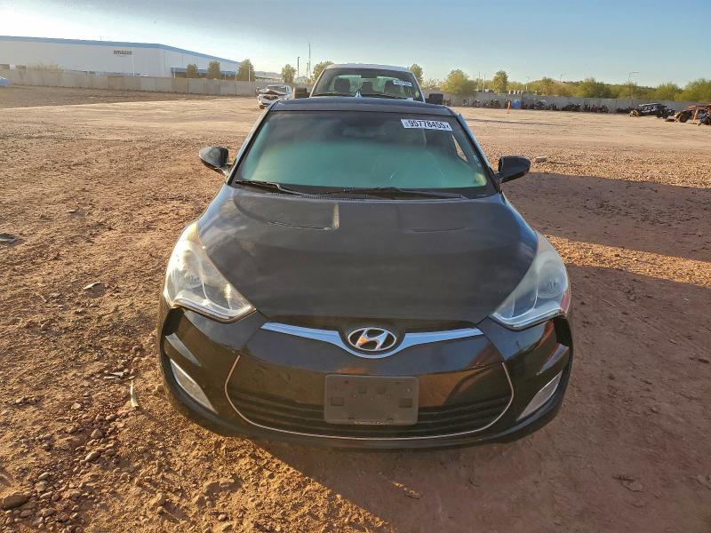 Photo 5 from auction – 2013 HYUNDAI VELOSTER with VIN KMHTC6AD2DU108834