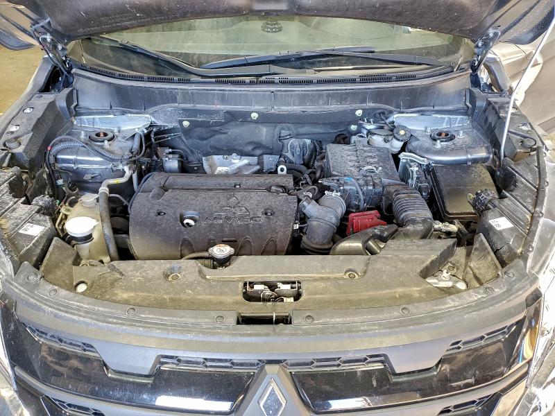 Photo 12 from auction – 2024 MITSUBISHI OUTLANDER with VIN JA4ARUAU7RU004372