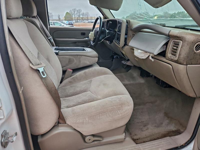 Photo 7 from auction – 2005 CHEVROLET SILVERADO with VIN 1GCHK23U85F817759