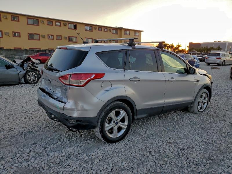 Photo 3 from auction – 2016 FORD ESCAPE SE with VIN 1FMCU0GX0GUA13401