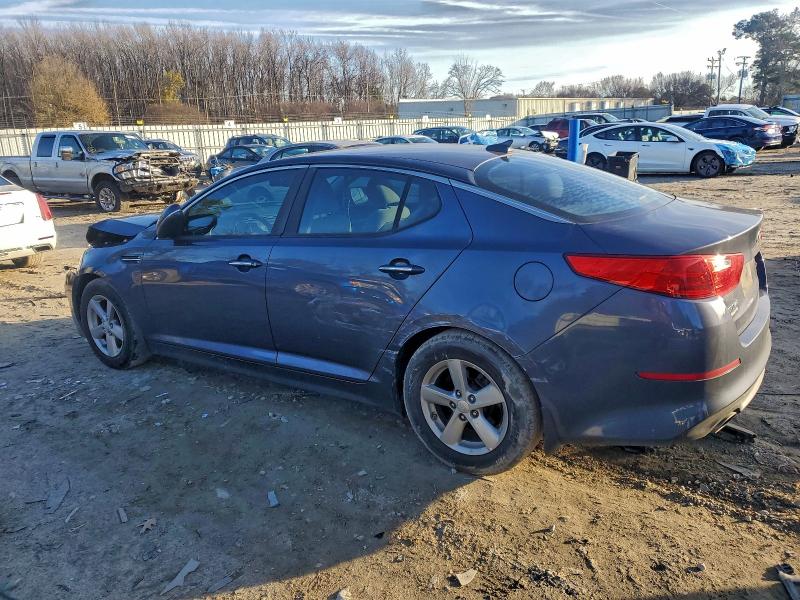 Photo 2 from auction – 2015 KIA OPTIMA LX with VIN 5XXGM4A72FG388068
