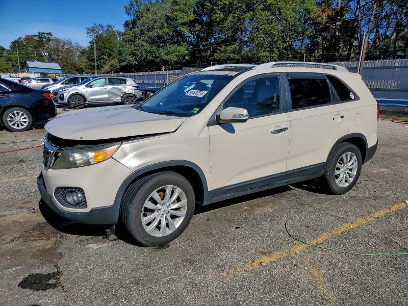 KIA SORENTO EX 2011 with VIN 5XYKU4A2XBG135388 - Photo from auction