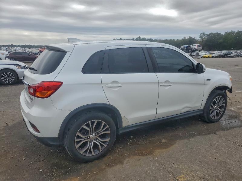 Photo 3 from auction – 2019 MITSUBISHI OUTLANDER with VIN JA4AP4AU6KU013205