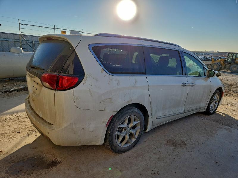 Photo 3 from auction – 2019 CHRYSLER PACIFICA T with VIN 2C4RC1EG4KR575043