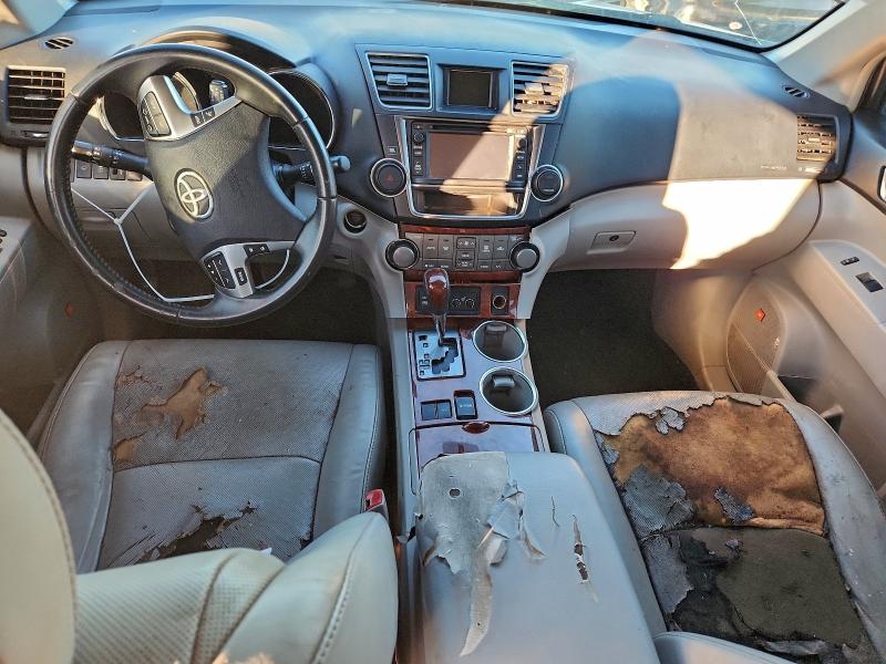 Photo 8 from auction – 2013 TOYOTA HIGHLANDER with VIN 5TDYK3EH4DS113997