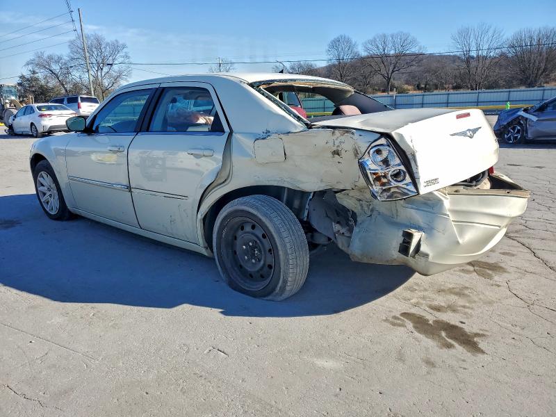 Photo 2 from auction – 2008 CHRYSLER 300 with VIN 2C3KA43R18H217561