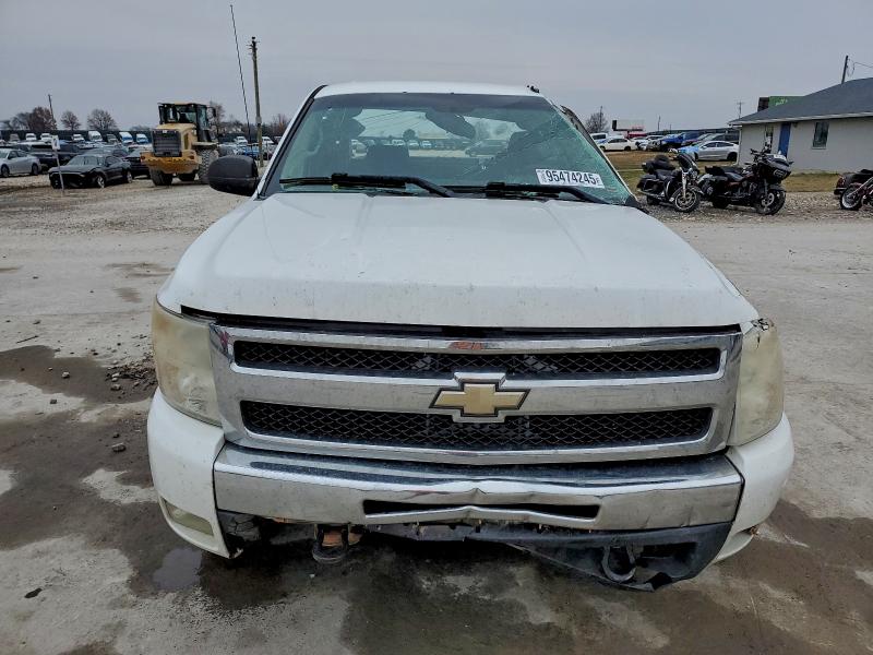 Photo 5 from auction – 2011 CHEVROLET SILVERADO with VIN 3GCPKSE33BG267364