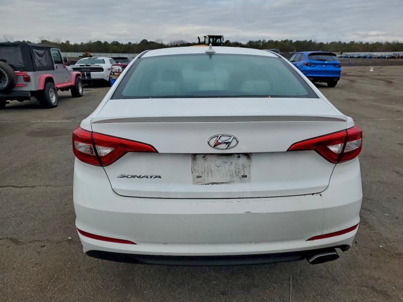 Photo 6 from auction – 2016 HYUNDAI SONATA SE with VIN 5NPE24AF0GH264942