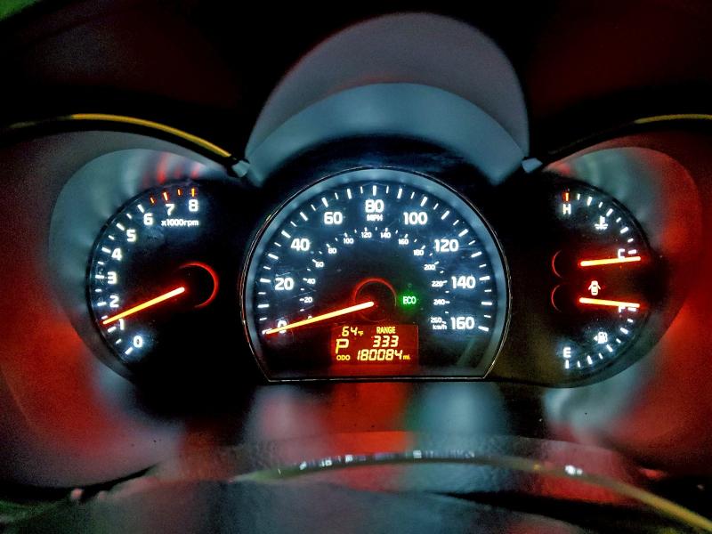 Photo 9 from auction – 2014 KIA SORENTO with VIN 5XYKT4A69EG480213