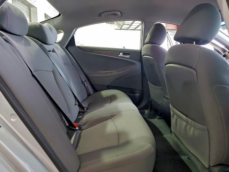 Photo 10 from auction – 2012 HYUNDAI SONATA GLS with VIN 5NPEB4AC0CH480192