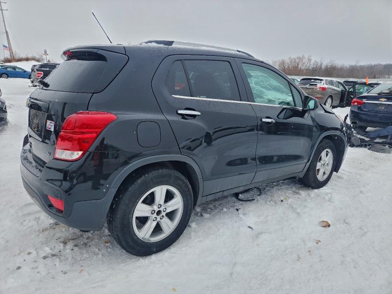 Photo 3 from auction – 2018 CHEVROLET TRAX 1LT with VIN 3GNCJLSB2JL319759
