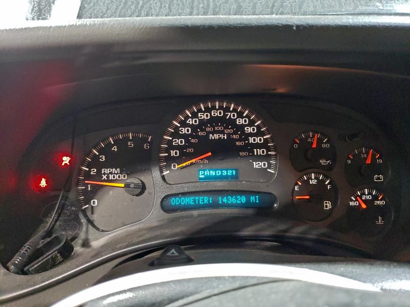 Photo 9 from auction – 2004 CHEVROLET AVALANCHE with VIN 3GNEK12T64G144738