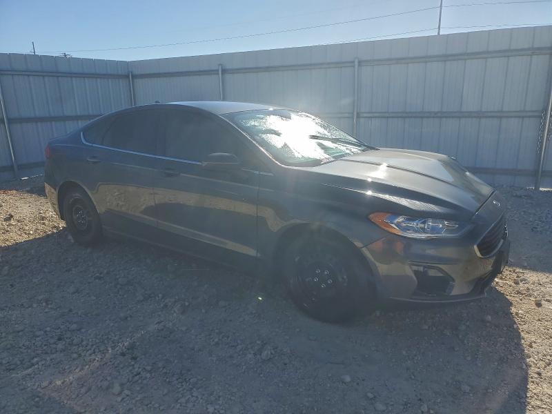 Photo 4 from auction – 2020 FORD FUSION S with VIN 3FA6P0G77LR112331