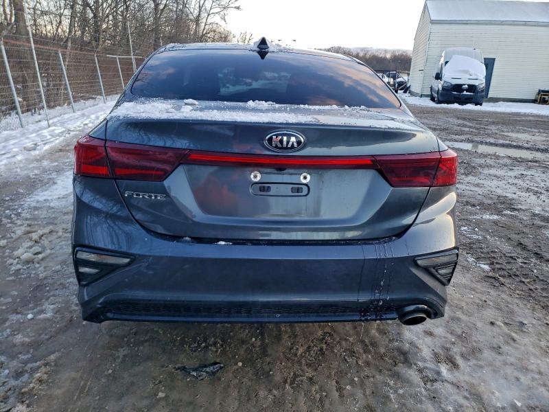 Photo 6 from auction – 2021 KIA FORTE FE with VIN 3KPF24AD5ME374162