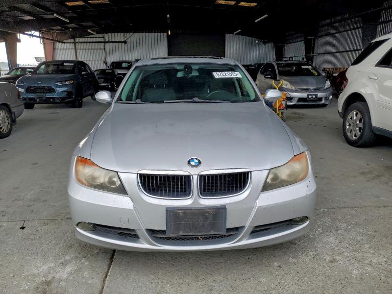 Photo 5 from auction – 2006 BMW 325 I with VIN WBAVB13526KX40754