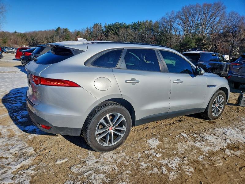Photo 3 from auction – 2018 JAGUAR F-PACE PRE with VIN SADCJ2FN4JA273161