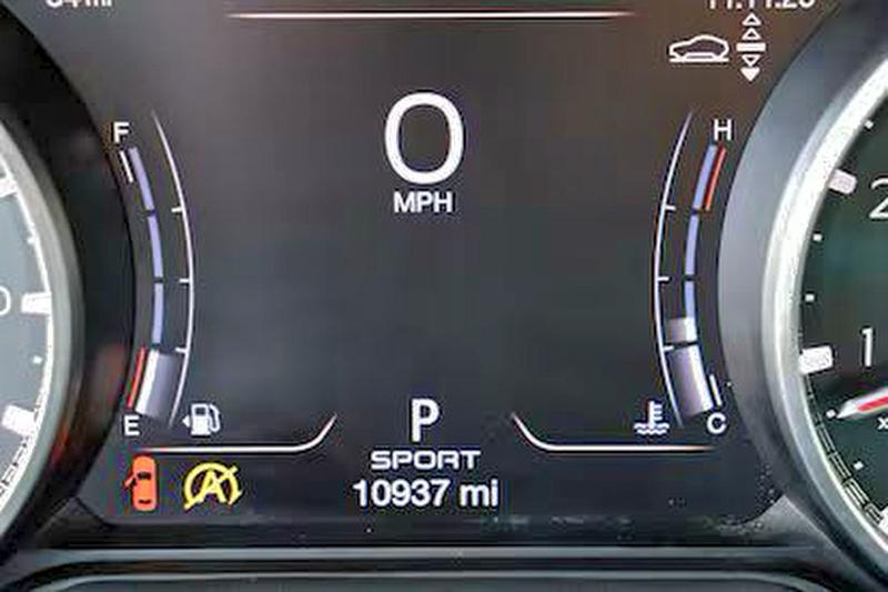 Снимка 8 от търг – 2022 MASERATI LEVANTE MO с VIN ZN661YUM5NX394711