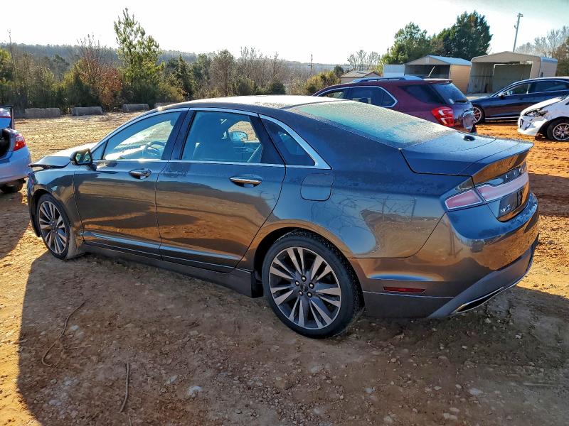 Photo 2 from auction – 2017 LINCOLN MKZ RESERV with VIN 3LN6L5E95HR650584