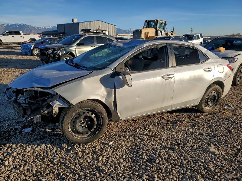 TOYOTA COROLLA L 2014 z numerem VIN 5YFBURHEXEP060625 - Zdjęcie z aukcji