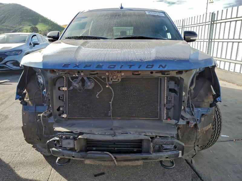 Photo 5 from auction – 2019 FORD EXPEDITION with VIN 1FMJK2AT4KEA53465