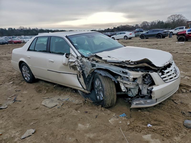 Photo 4 from auction – 2010 CADILLAC DTS PREMIU with VIN 1G6KH5EY7AU104592