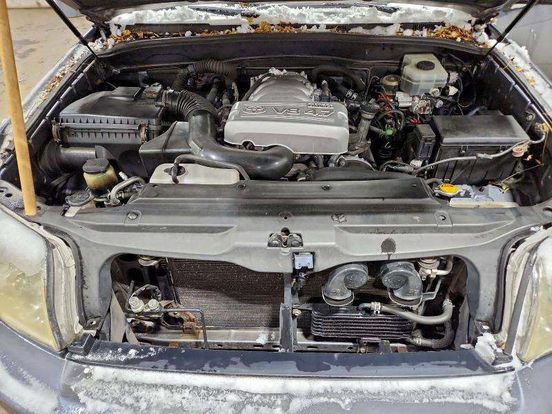 Photo 12 from auction – 2004 TOYOTA 4RUNNER SR with VIN JTEBT14R440042218