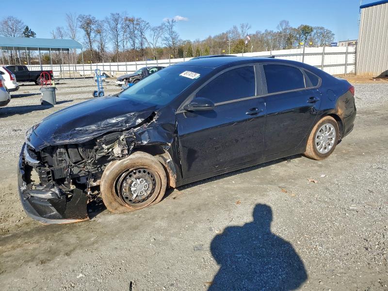 KIA FORTE FE 2020 with VIN 3KPF24AD8LE203100 - Photo from auction