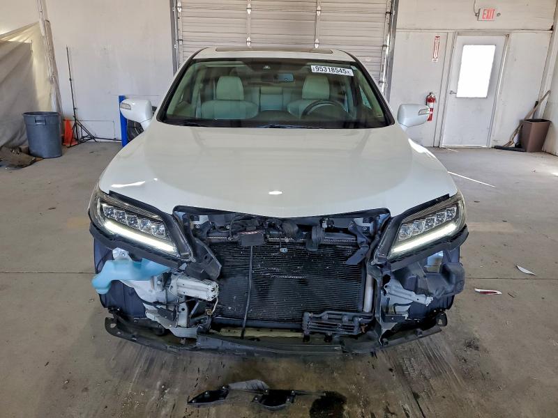 Photo 5 from auction – 2016 ACURA RDX with VIN 5J8TB4H30GL011488