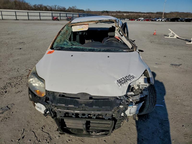 Photo 5 from auction – 2013 FORD FOCUS with VIN 1FADP3E23DL230697